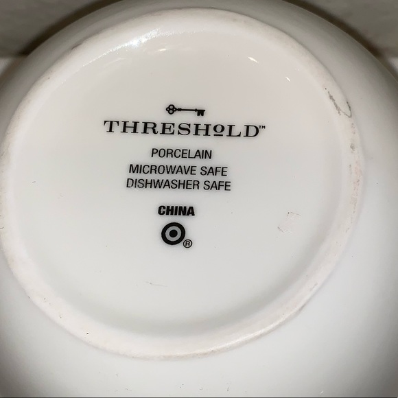 Threshold coffee or tea mug.  I love Weekends! - Picture 4 of 4